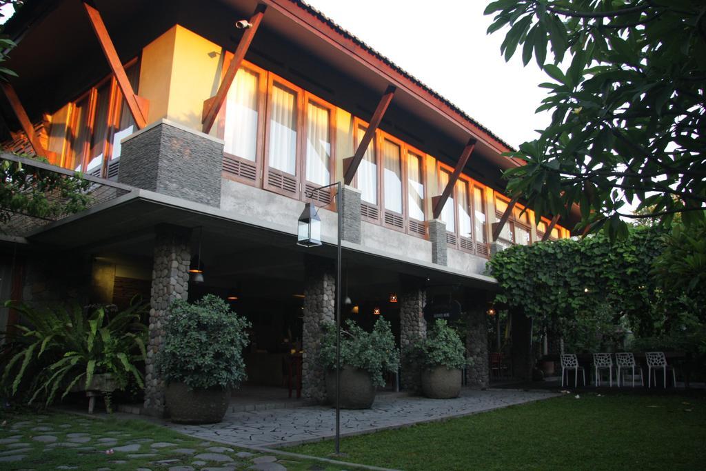 Rumah Batu Boutique Hotel Solo Dış mekan fotoğraf
