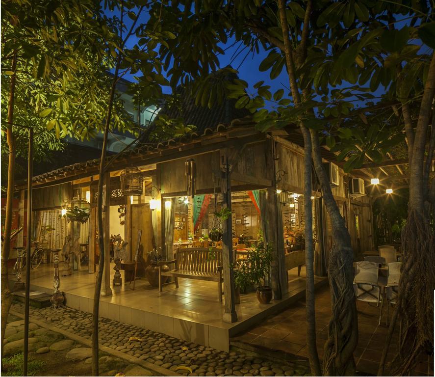Rumah Batu Boutique Hotel Solo Dış mekan fotoğraf