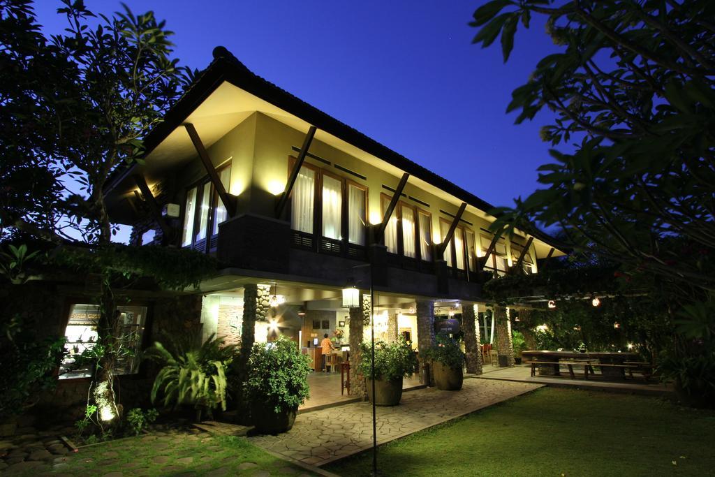 Rumah Batu Boutique Hotel Solo Dış mekan fotoğraf